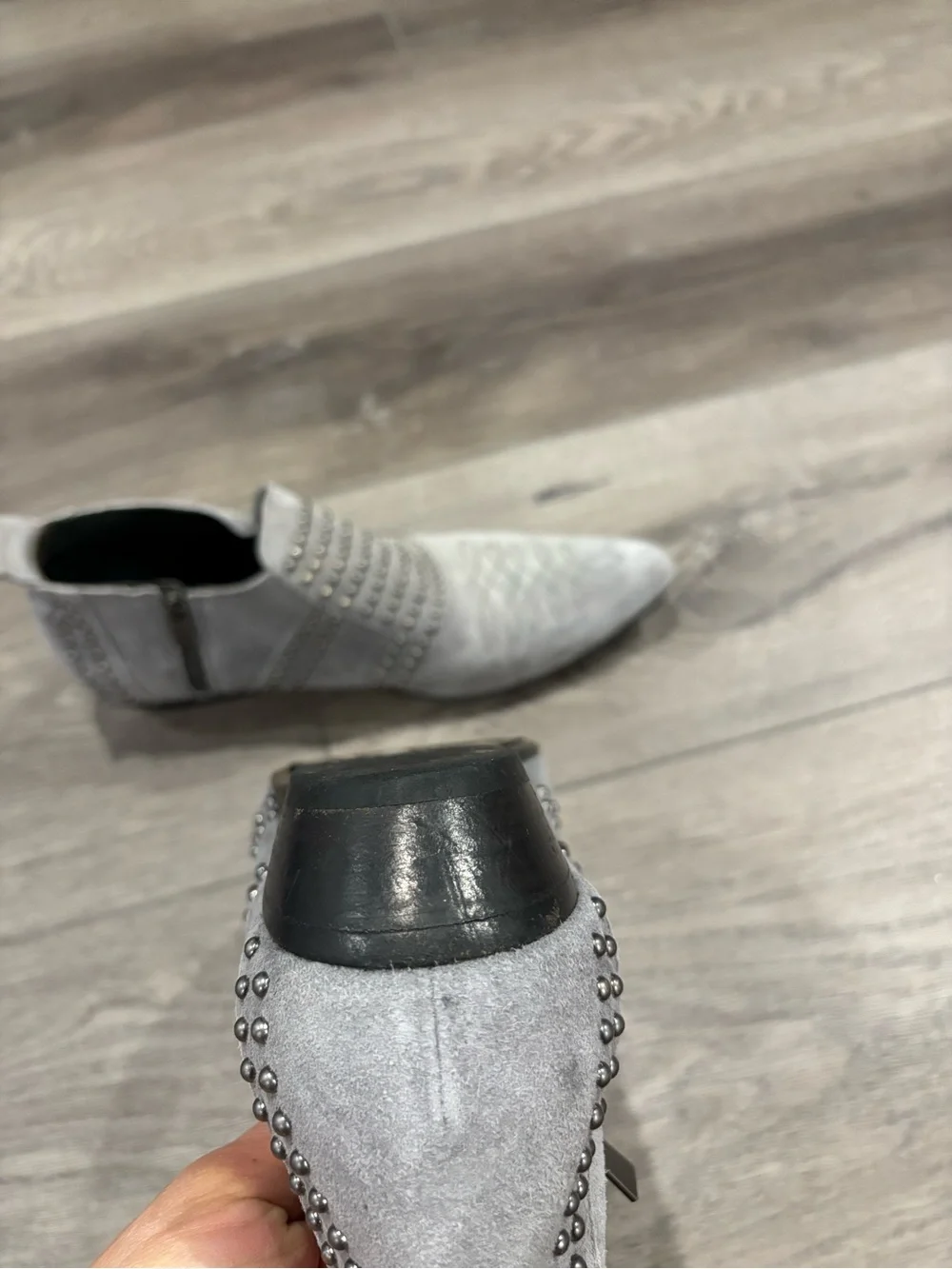 Anime Bing Studded Gray Suede low Ankle Booties 8 39